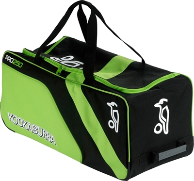 GM 707 Wheelie Bag - Cricket Bags