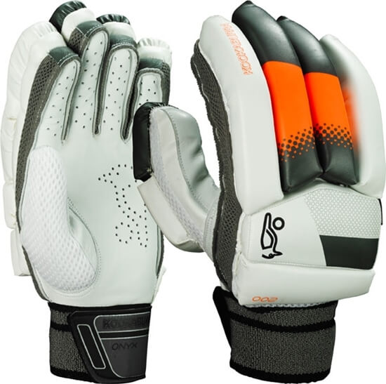 Picture of ONYX 200 Batting Gloves Men By Kookaburra